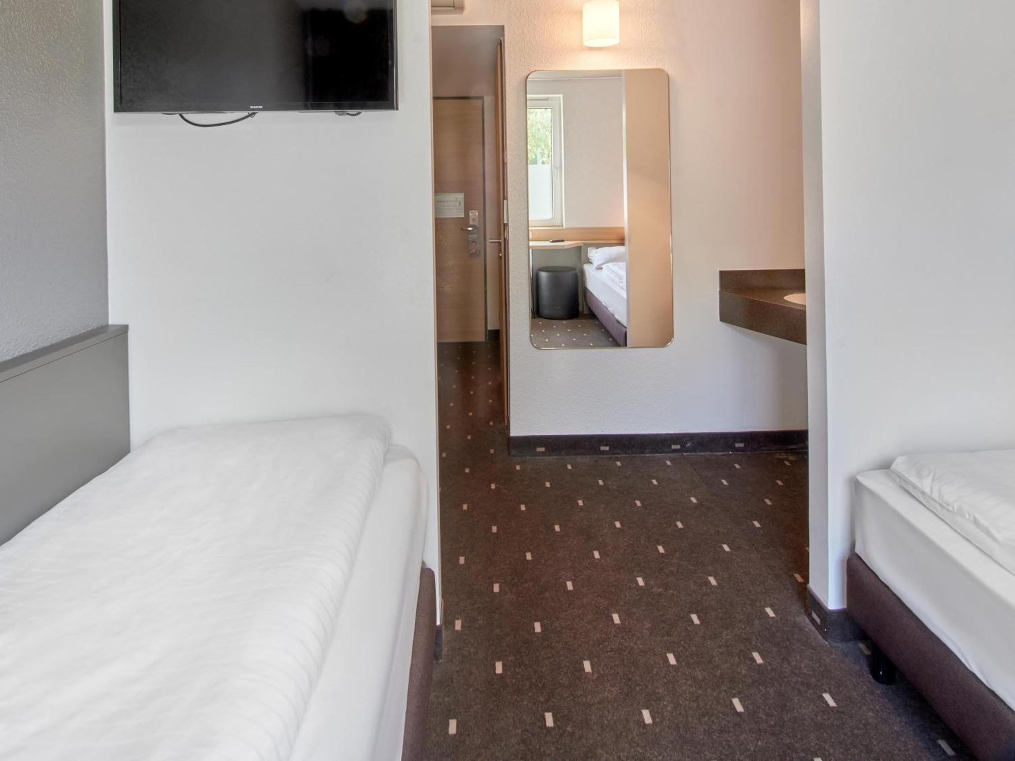 B&B Hotel Offenbach-Sued Екстериор снимка